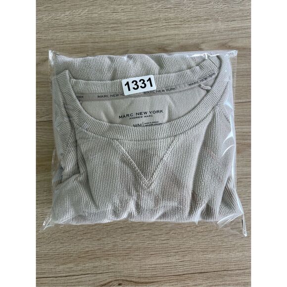 Andrew Marc Pullover Sweatshirt Mens M Beige Textured Casual Minimal Soft - Picture 8 of 8